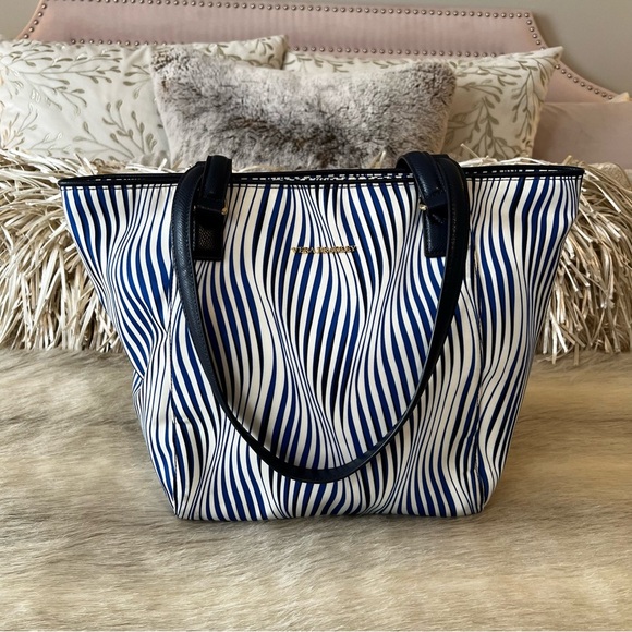Vera Bradley Handbags - VERA BRADLEY Streeterville Ella Tote Blue White Wavy Stripe Water Repellant